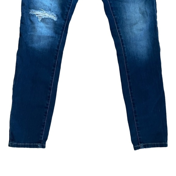 Blank NYC Skinny Classique Distressed Jeans - Picture 3 of 6